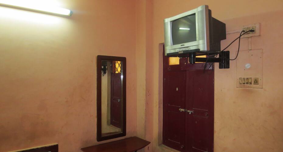 Sri Kanth Lodge, Madanapalle 4